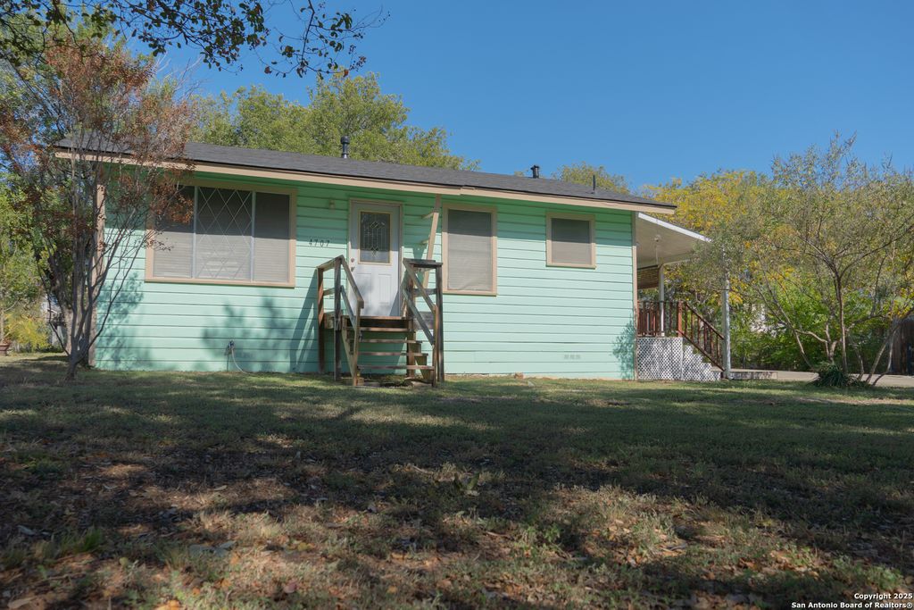 Photo of 4707 Erin, San Antonio, TX 78217 (MLS # 1929986)
