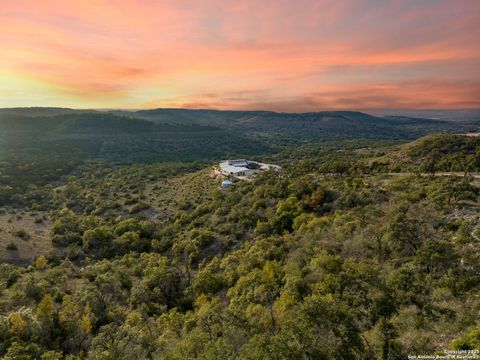 1785 Backbone Ridge San Marcos TX 78666