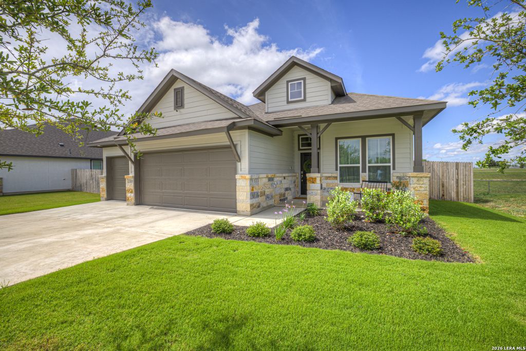 Photo of 708 Willowbrook, New Braunfels, TX 78130 (MLS # 1969431)