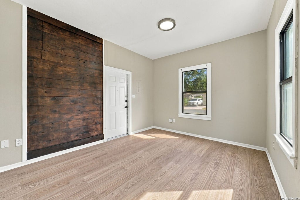 Photo of 209 Hearne Ave, San Antonio, TX 78225 (MLS # 2019474)