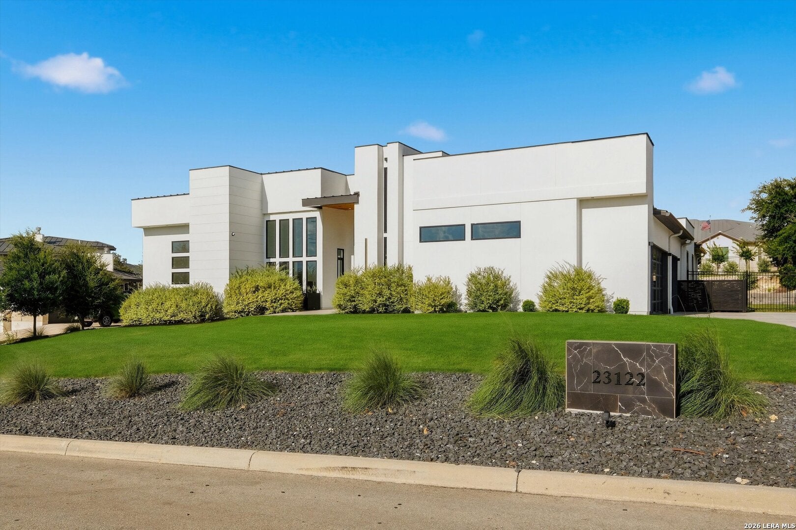 23122 HENNESS PASS