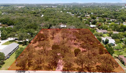 1025 E BLANCO RD Boerne TX 78006