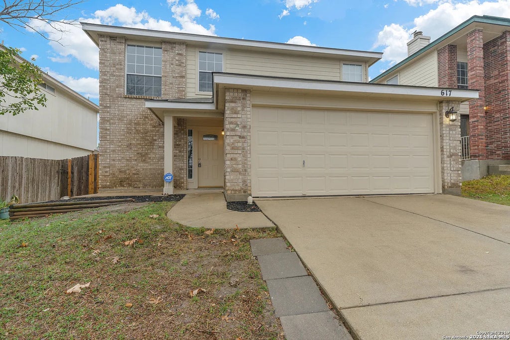 Photo of 617 LEOPARD HOLW, San Antonio, TX 78251 (MLS # 1994250)