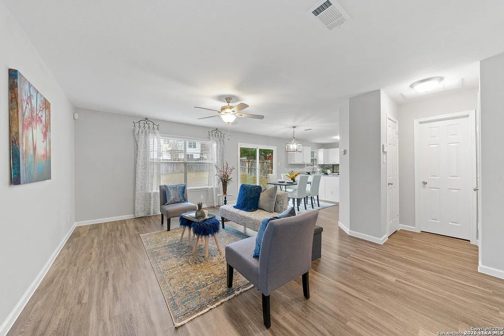 Photo of 617 LEOPARD HOLW, San Antonio, TX 78251 (MLS # 1994250)