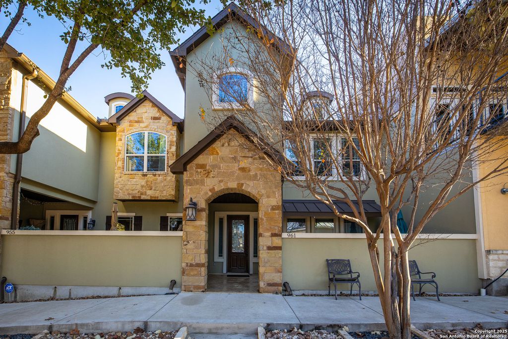 Photo of 961 N. Academy, New Braunfels, TX 78130 (MLS # 1927196)