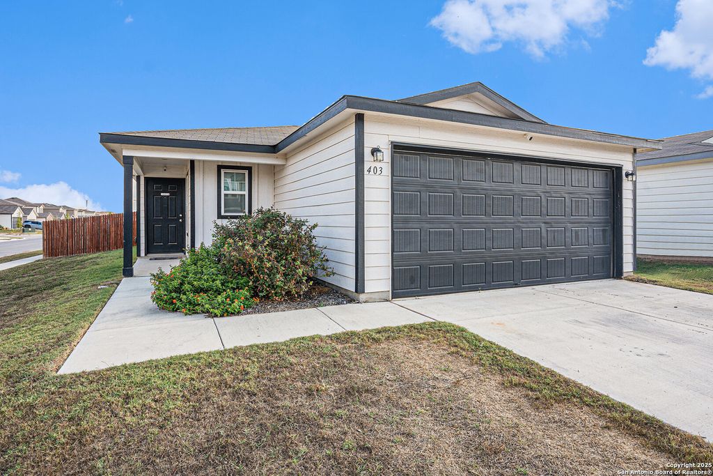 Photo of 403 Russian Sage, New Braunfels, TX 78130 (MLS # 1919744)
