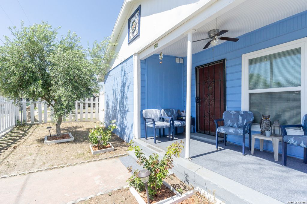 Photo of 1203 Vickers, San Antonio, TX 78211 (MLS # 1950959)