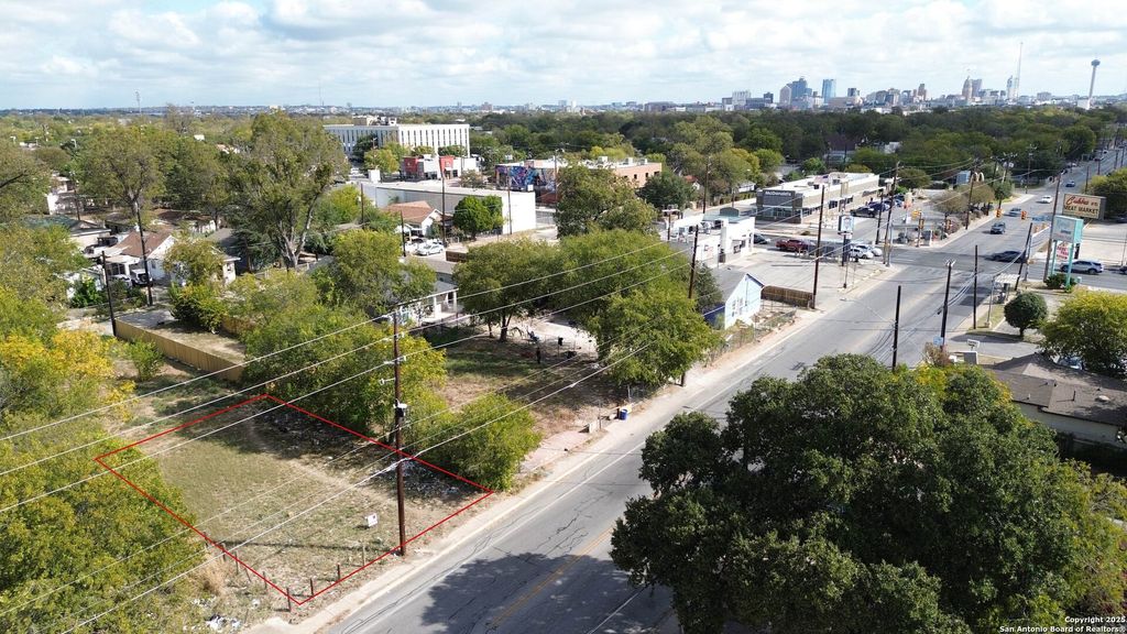 Photo of 2525 Guadalupe St, San Antonio, TX 78207 (MLS # 1840967)