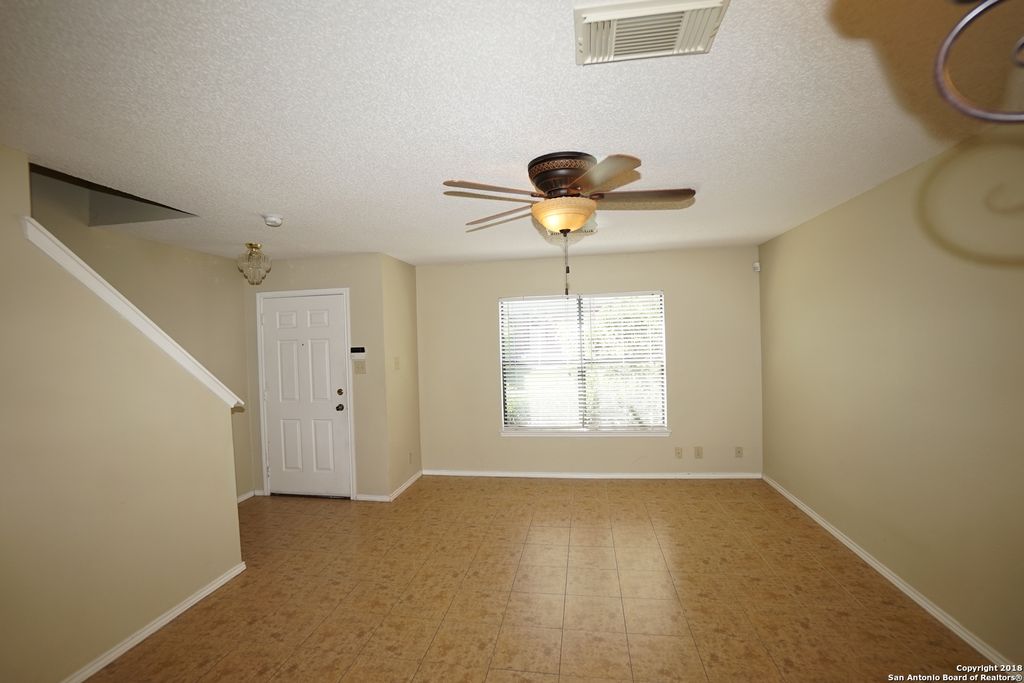 Photo of 8906 BREEZEFIELD, San Antonio, TX 78240 (MLS # 1923579)