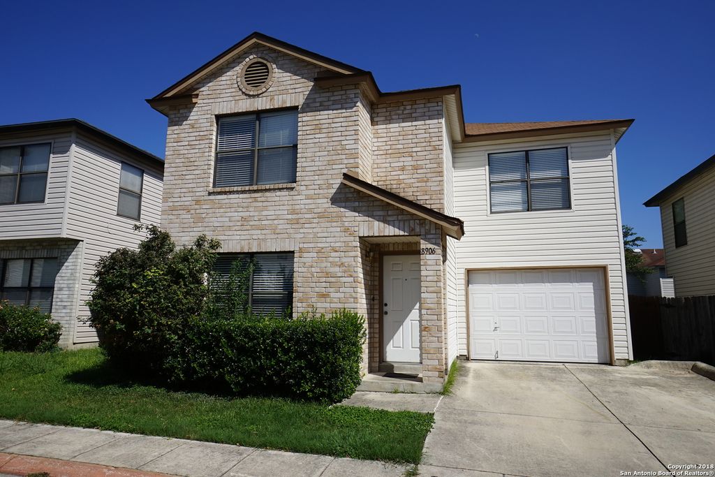 Photo of 8906 BREEZEFIELD, San Antonio, TX 78240 (MLS # 1923579)