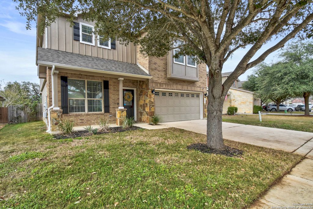 Photo of 209 Town Creek, Cibolo, TX 78108 (MLS # 1927575)