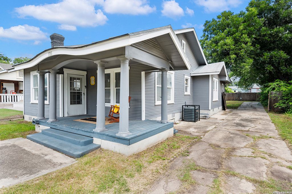 Photo of 735 KAYTON AVE, San Antonio, TX 78210 (MLS # 1994267)