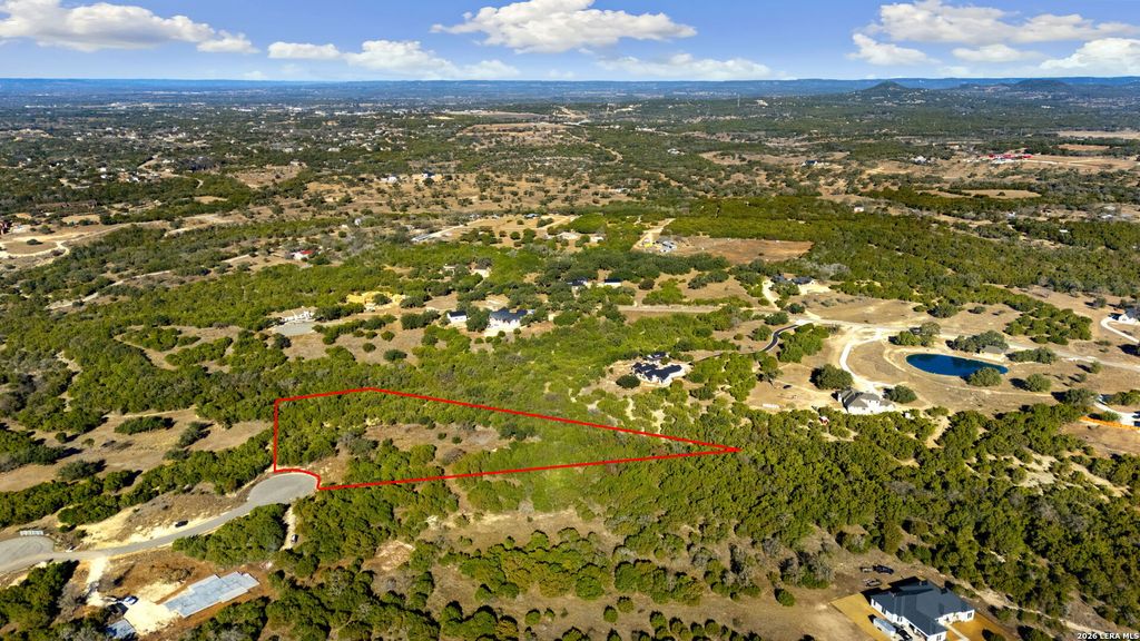 Photo of 180 La Vista Ct, Pipe Creek, TX 78063 (MLS # 1939752)