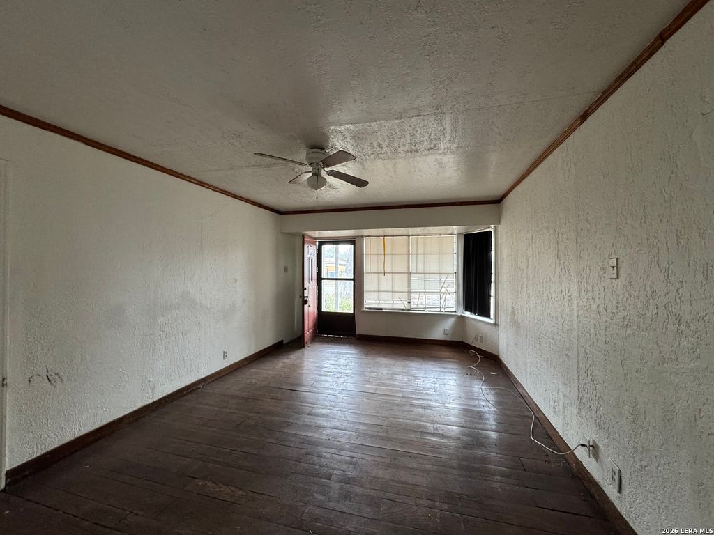 Photo of 215 W Bedford, San Antonio, TX 78226 (MLS # 1951082)
