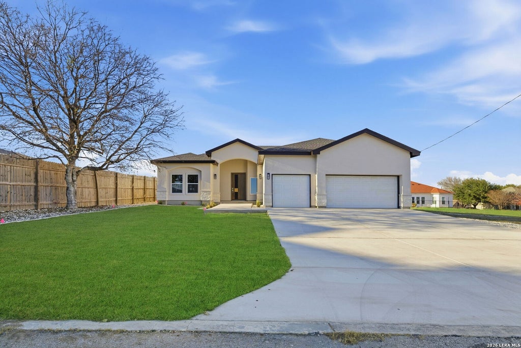 Photo of 7801 Yellow Bark, Selma, TX 78154 (MLS # 1939390)