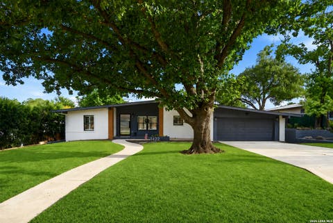 Property photo of 1422 Wiltshire Ave, Terrell Hills, TX 78209