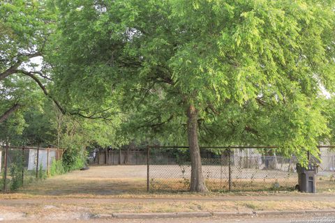 418 Cavalier San Antonio TX 78225