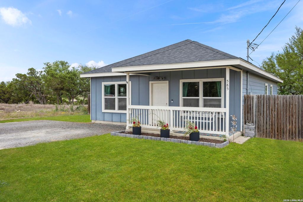 Photo of 585 Cimarron, Spring Branch, TX 78070 (MLS # 1959081)