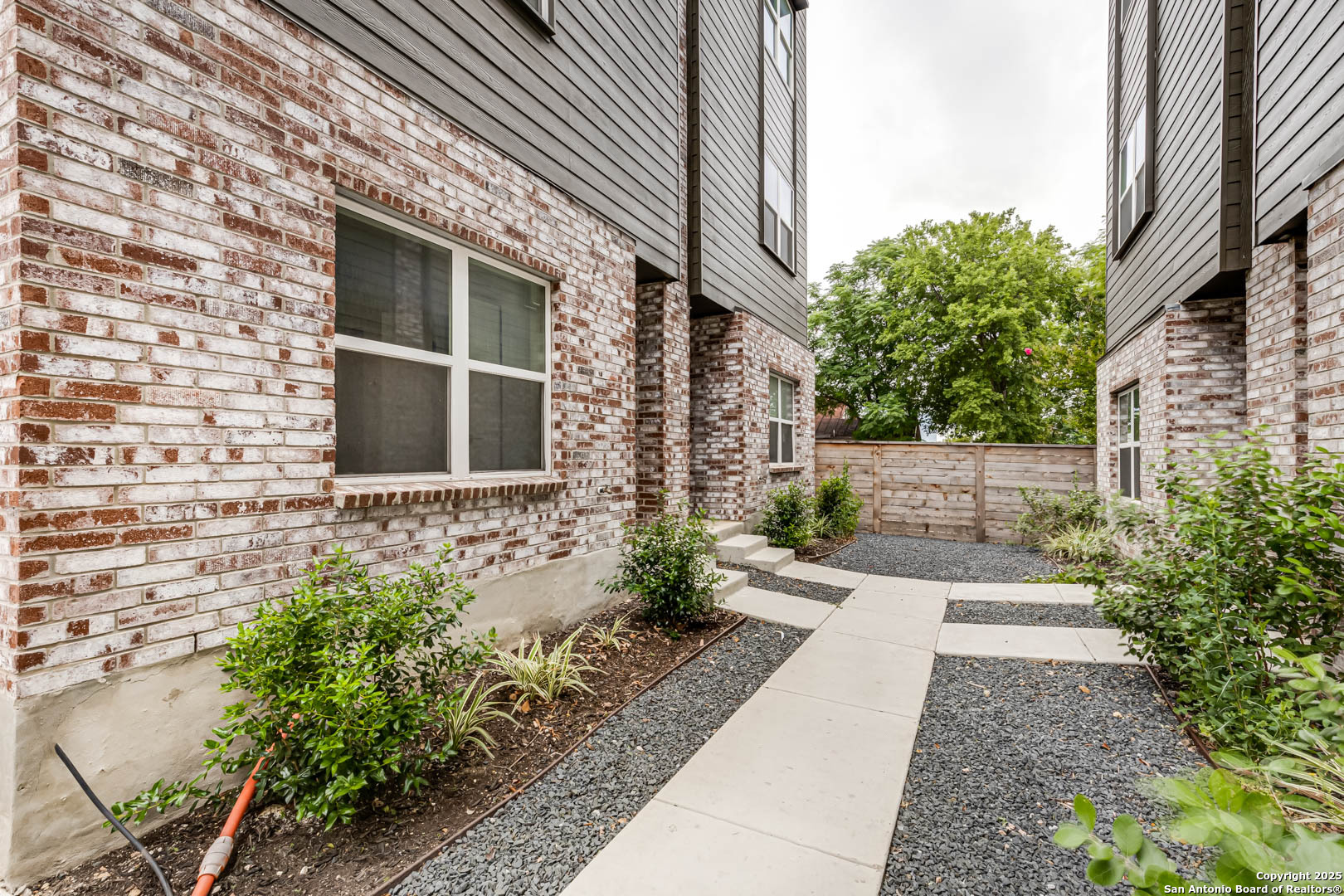 210 W Poplar St 108