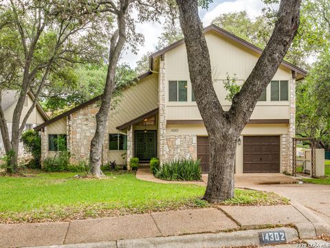 Property photo of 14302 Fox Fire Ln, San Antonio, TX 78231