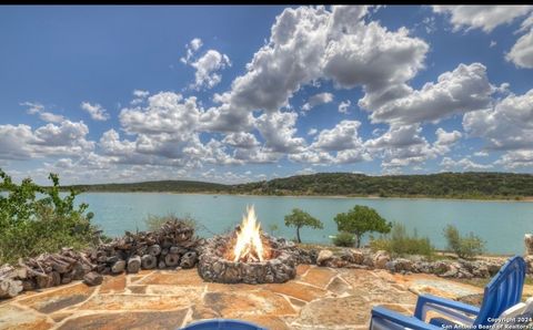 A home in Canyon Lake