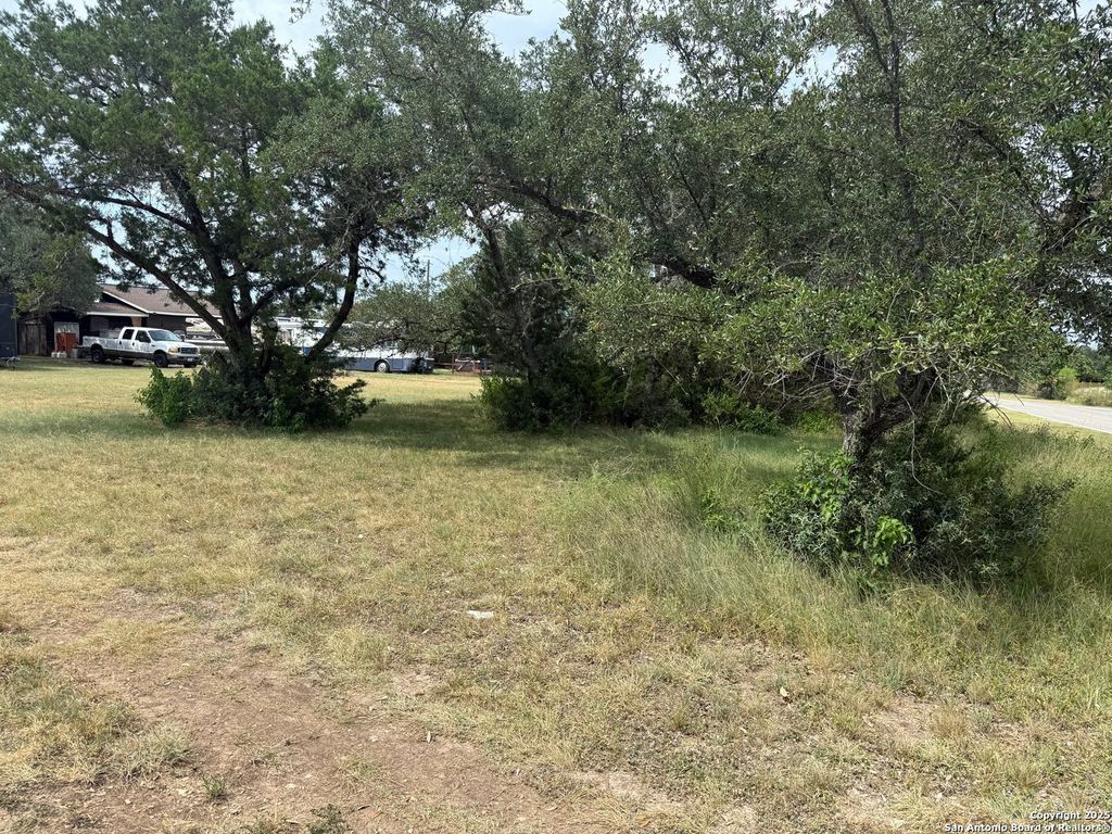 Photo of 1831 Canyon Edge, Canyon Lake, TX 78133 (MLS # 1889909)