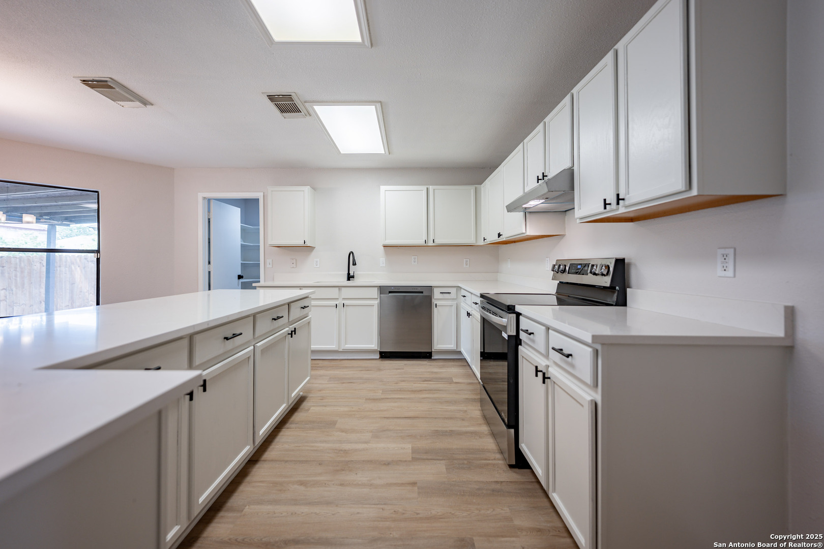 11203 Berkley Sq
