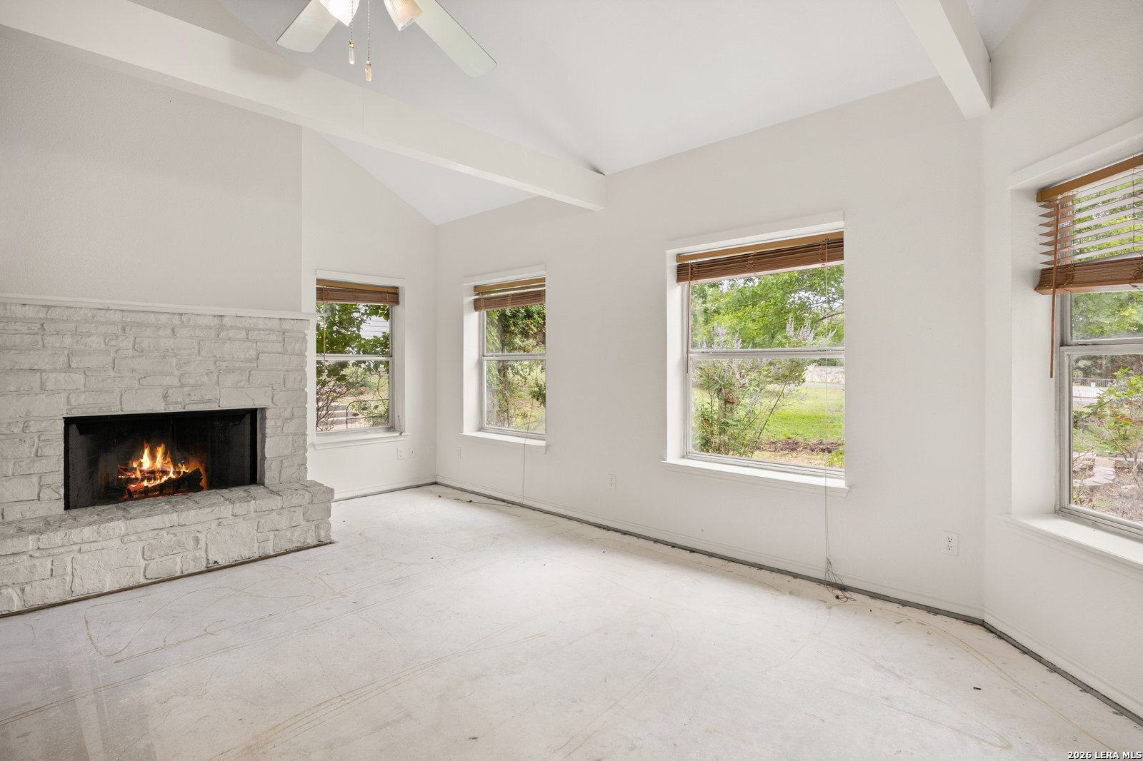 1051 SILVER HILLS DR