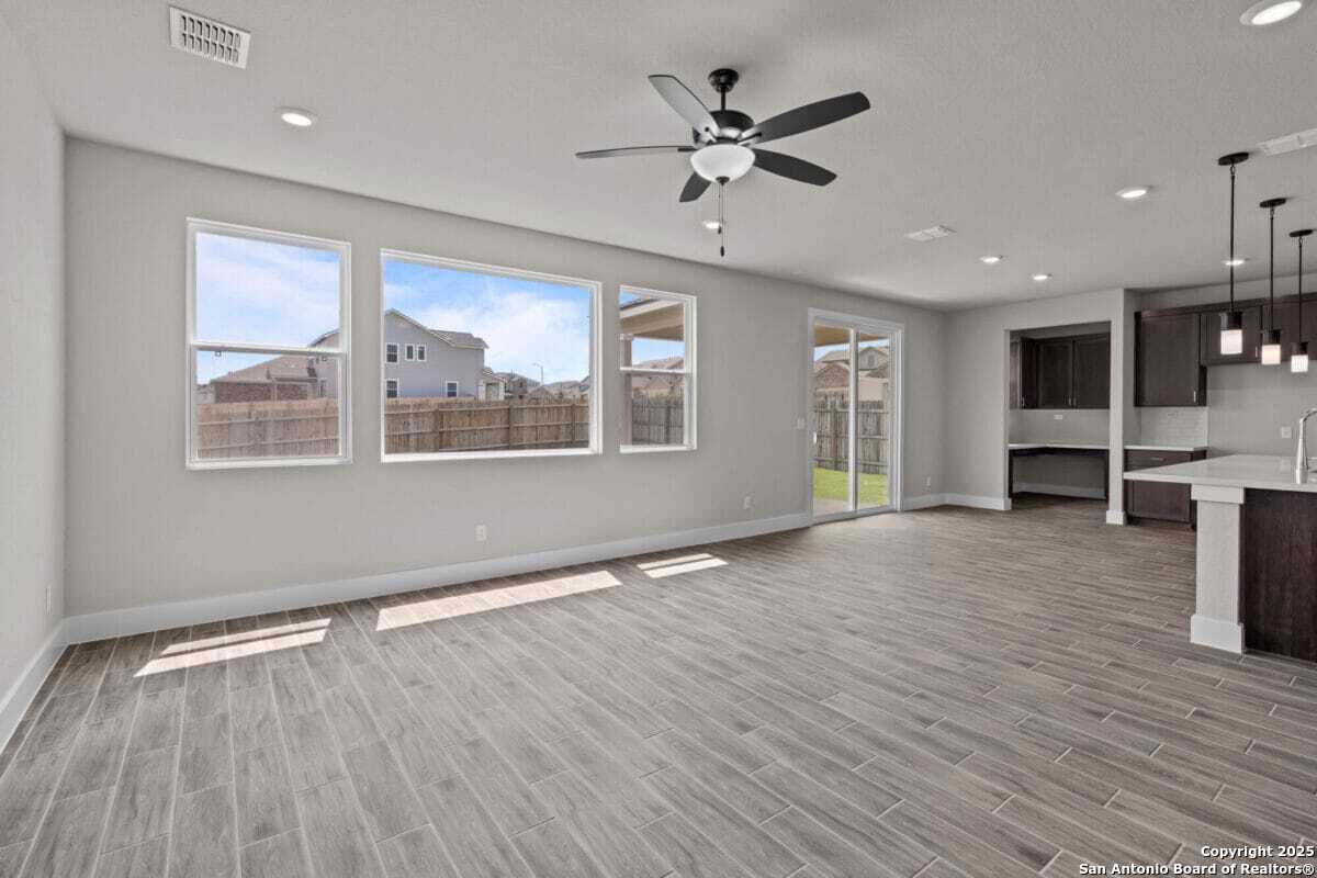 11111 Carlyle Springs