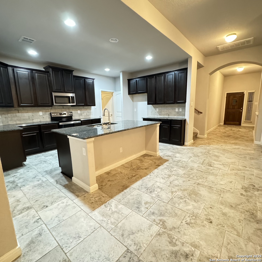 4576 SCOTS ELM