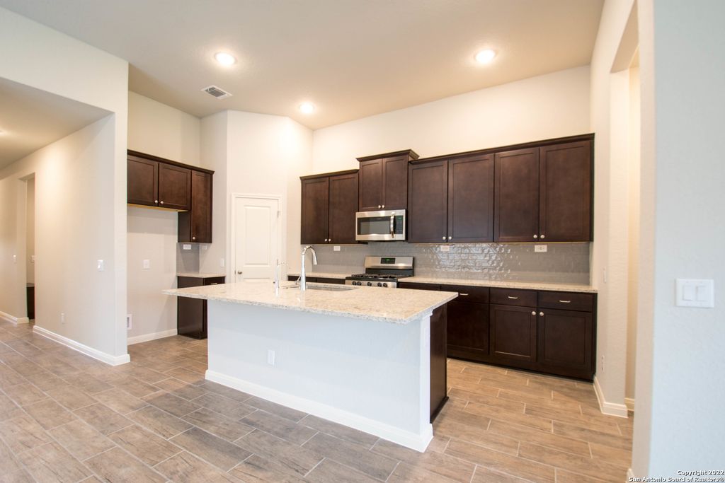 Photo of 1941 Colonial Ave, New Braunfels, TX 78130 (MLS # 1959007)