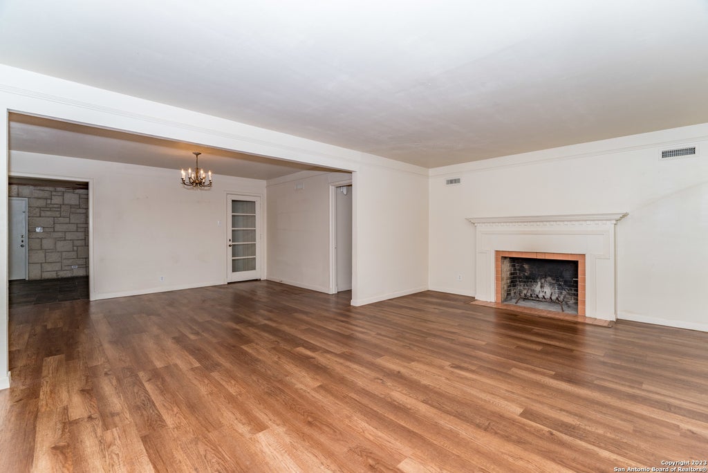 Photo of 339 E NOTTINGHAM DR, San Antonio, TX 78209 (MLS # 1991107)