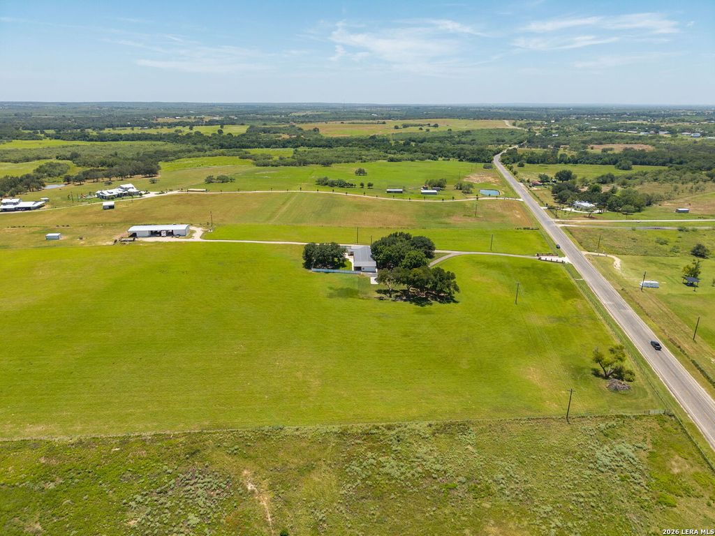 Photo of 2431 FM 467, Seguin, TX 78155 (MLS # 1957879)