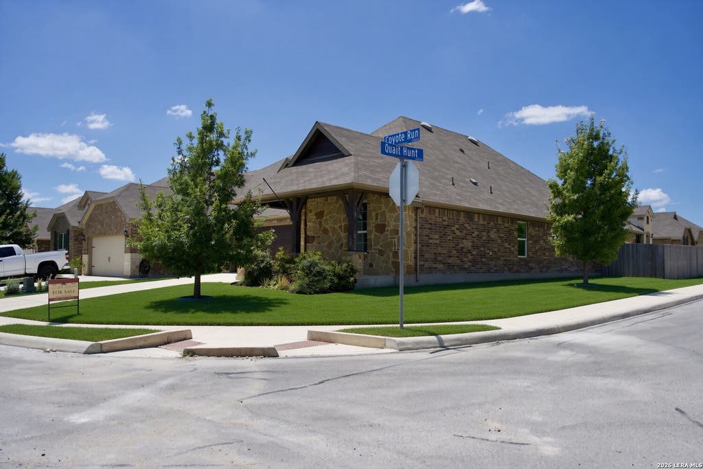 Photo of 10235 COYOTE RUN, San Antonio, TX 78254 (MLS # 2009215)