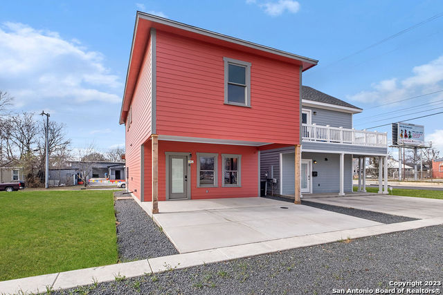 1910 E Houston St - BLDG.4