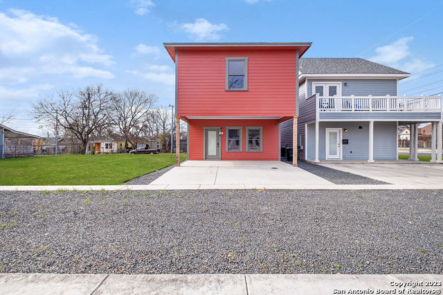 1910 E Houston St - BLDG.4