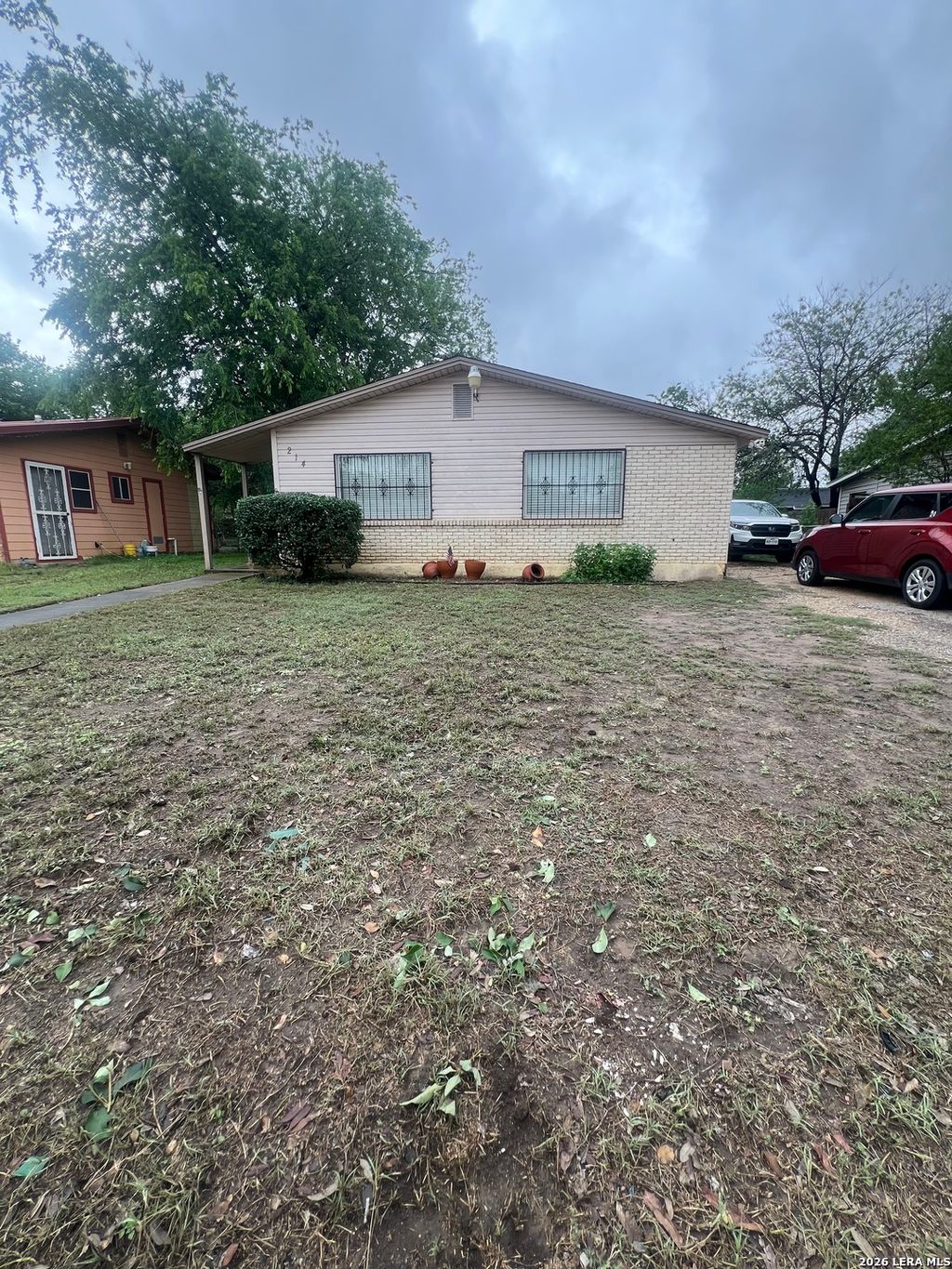 Photo of 214 Felps Blvd, San Antonio, TX 78221 (MLS # 1961741)