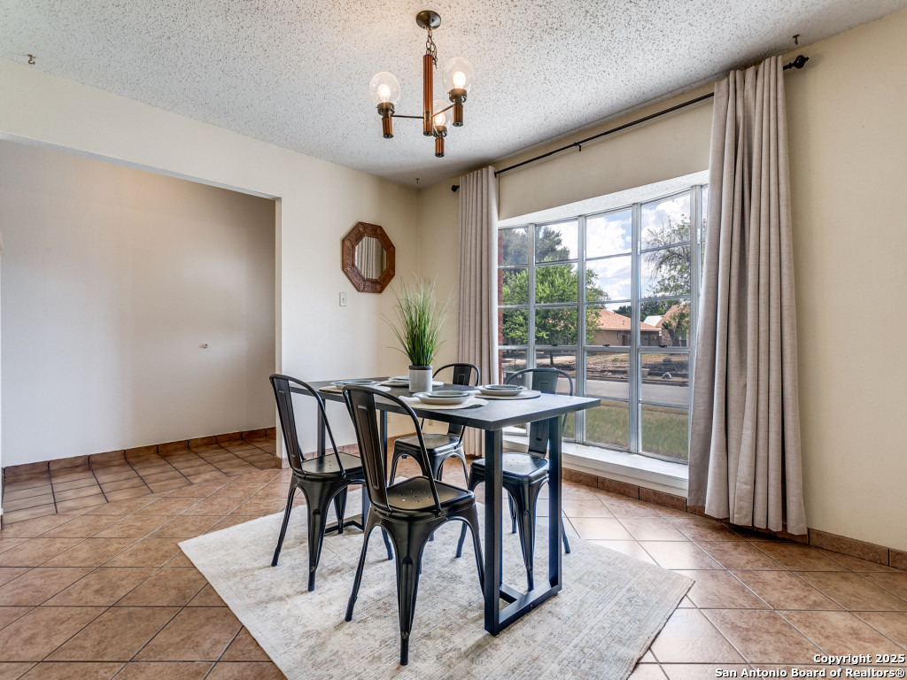 6807 Brookfield