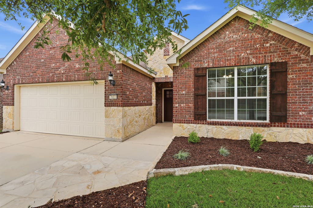 Photo of 7611 Cielo Cove, Boerne, TX 78015 (MLS # 1967085)