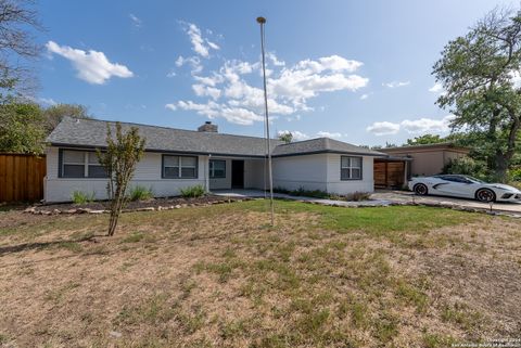 A home in Terrell Hills