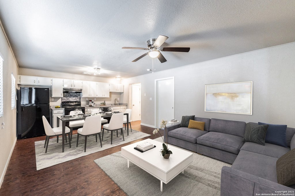 Photo of 122 ROUNDTREE LN 3 #3, San Antonio, TX 78233 (MLS # 2023164)