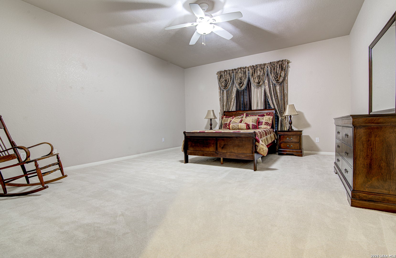 516 JO LYNN LN