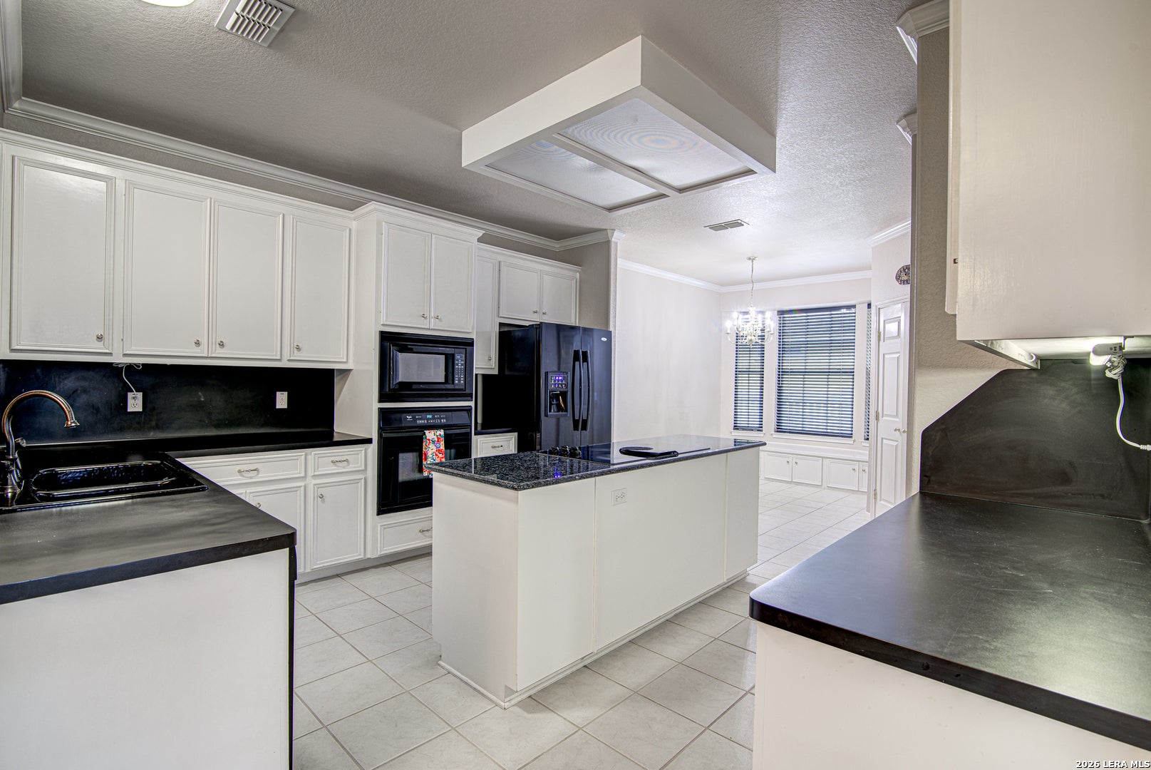 516 JO LYNN LN