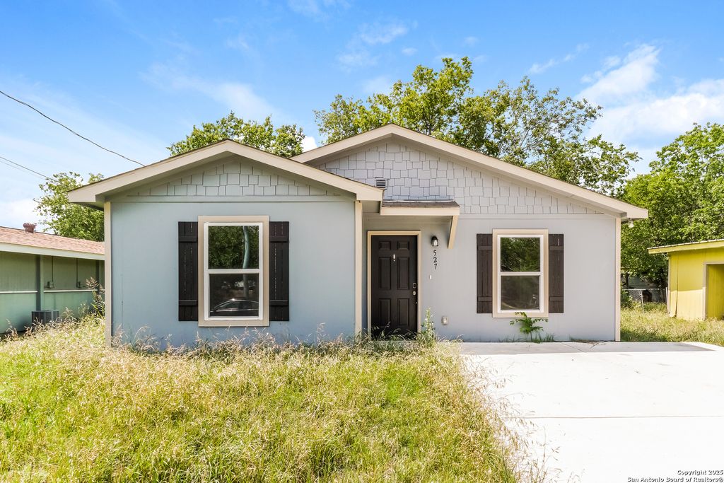 Photo of 527 Elley, Seguin, TX 78155 (MLS # 1913594)
