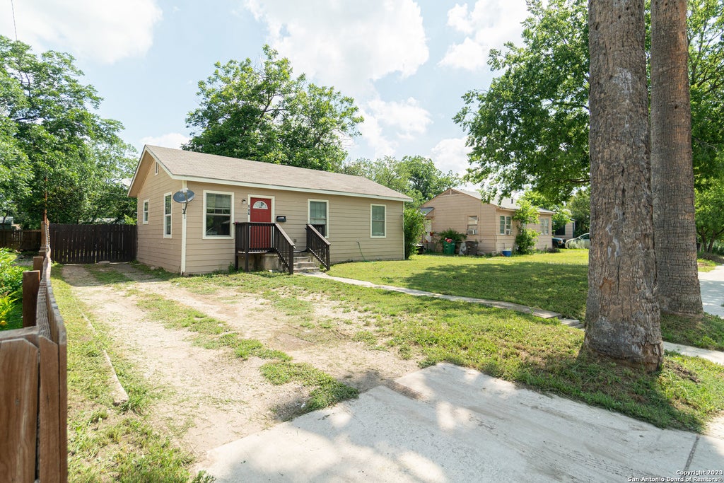 Photo of 217 Elmo Ave, San Antonio, TX 78225 (MLS # 2020309)