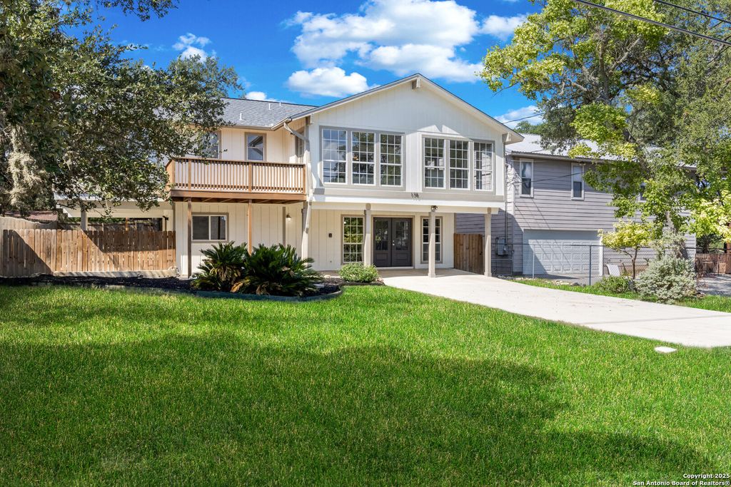 Photo of 178 Mary Ann, Canyon Lake, TX 78133 (MLS # 1898185)