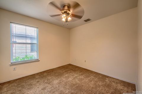 Single Family Residence in San Antonio TX 507 Scarlet Ibis 19.jpg