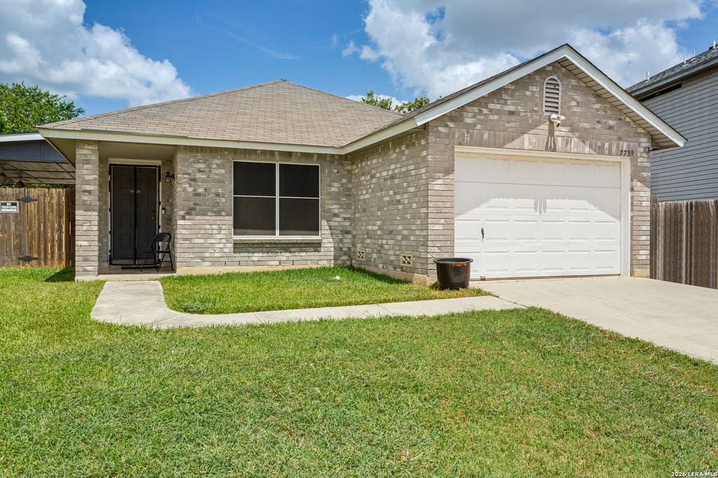 Photo of 7739 CLARIDGE, San Antonio, TX 78250 (MLS # 2010415)