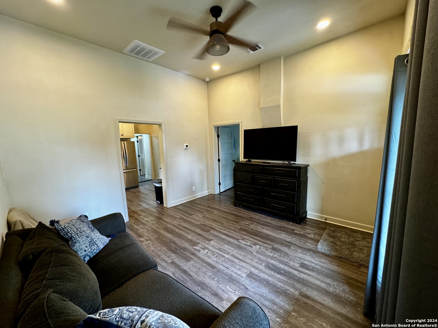 329 BLAINE