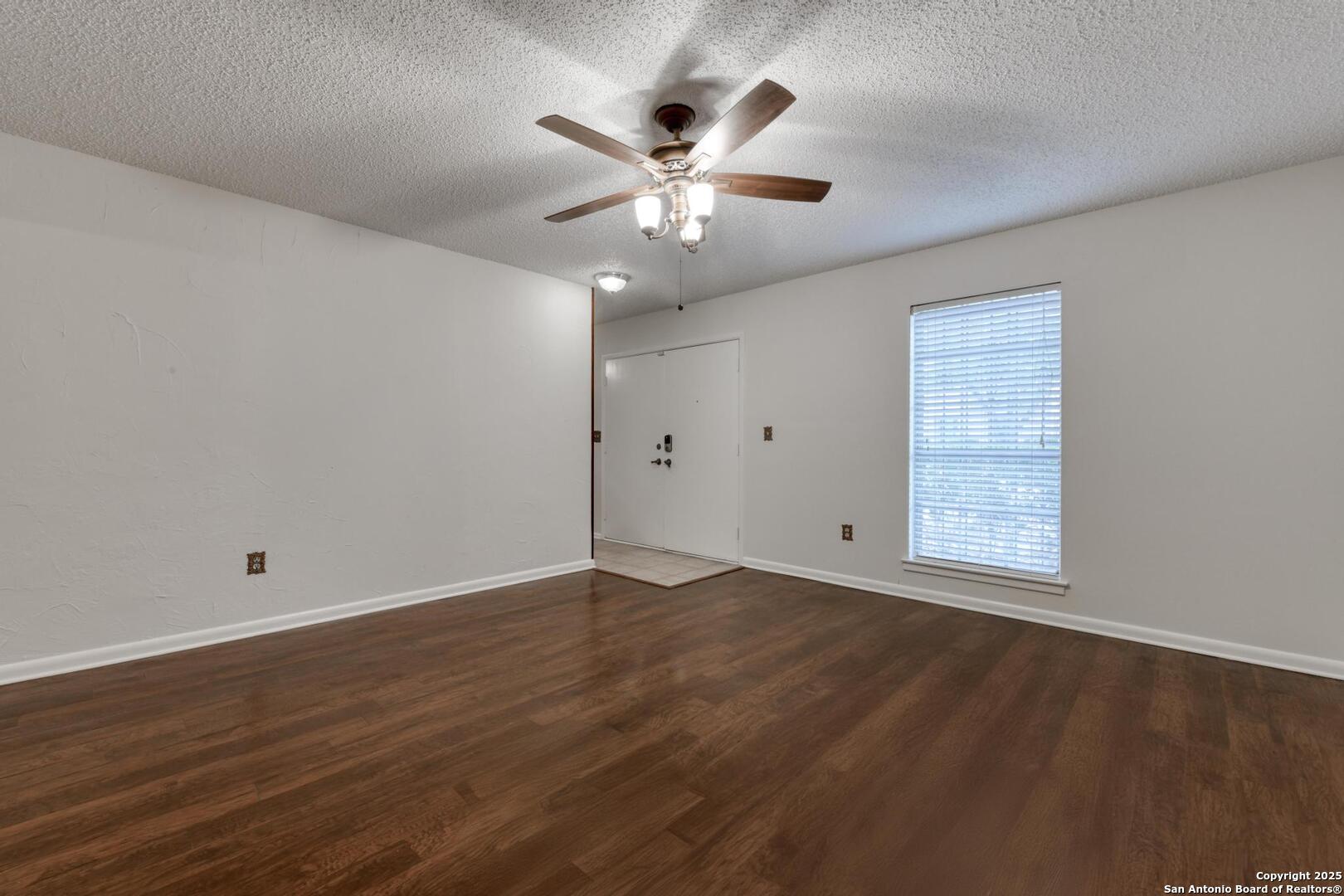 10431 Grand Park